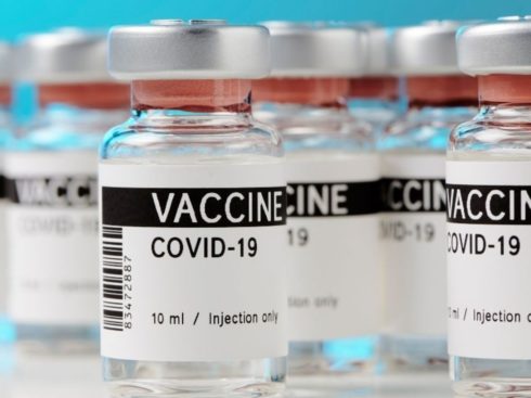 #StartupsVsCovid19: Govt’s Limits On CoWin APIs Hamstrings Third-Party Vaccine Slot Trackers