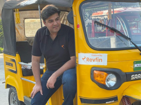 EV Financing Startup Revfin Bags $14 Mn Funding From Omidyar Network, Others